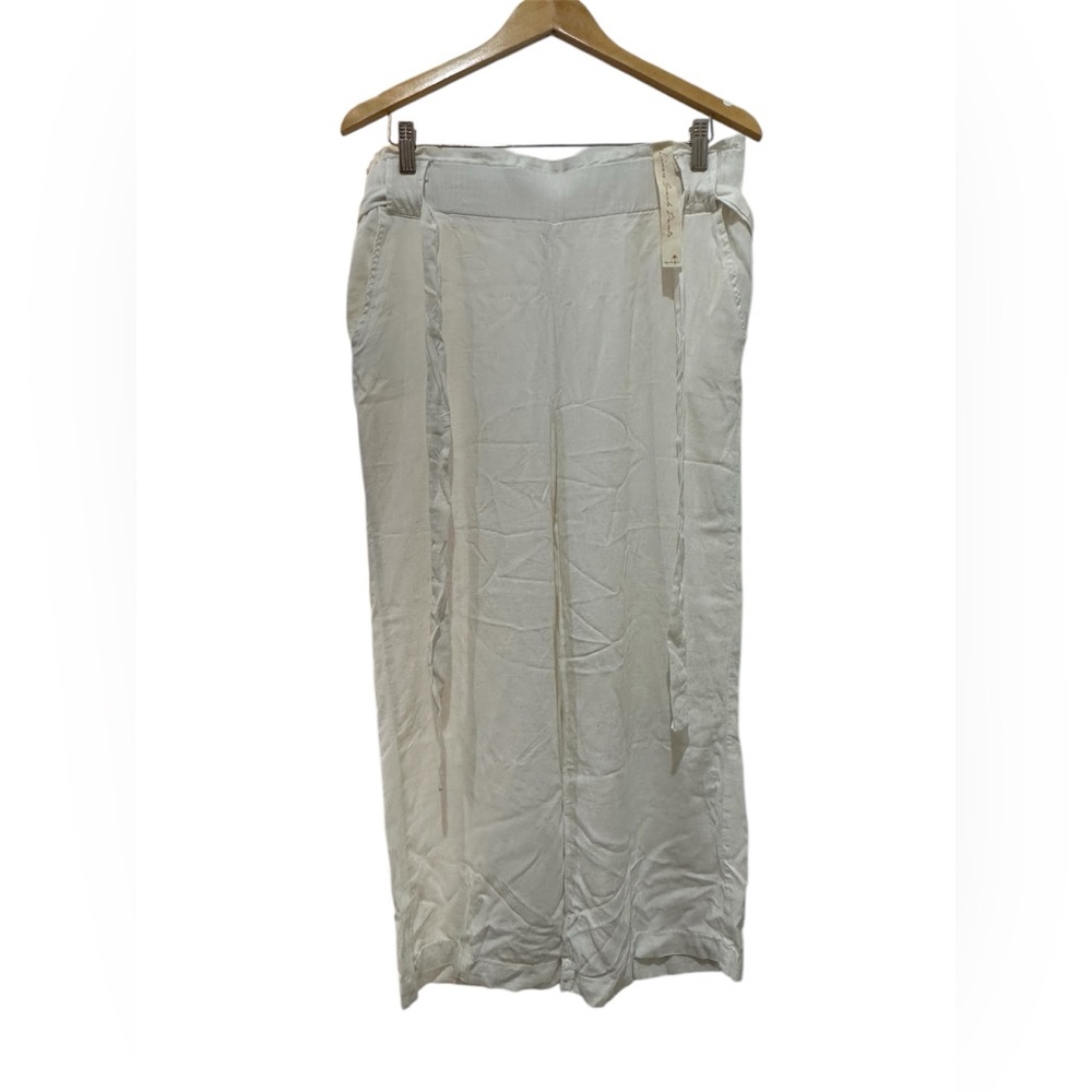 April Kiss Linen Beach Club Pants NWOT